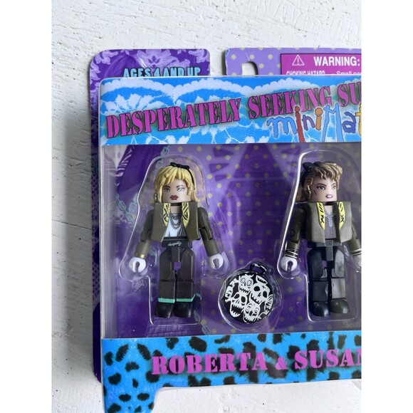 2008 DST Art Asylum DESPERATELY SEEKING SUSAN MINIMATES ROBERTA & SUSAN Madonna - Picture 2 of 8